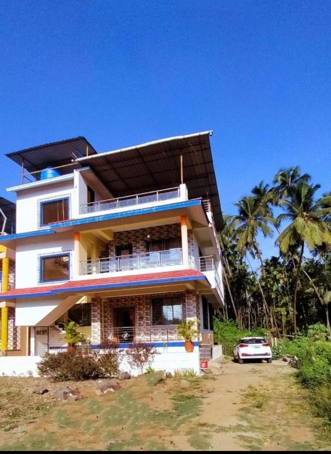 Bhakti Holiday Home Алибаг Екстериор снимка
