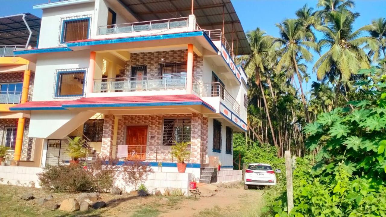 Bhakti Holiday Home Алибаг Екстериор снимка
