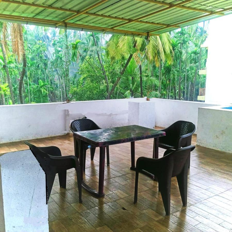 Bhakti Holiday Home Алибаг Екстериор снимка